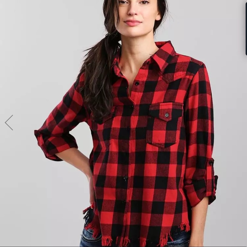 NEW PLAID FRAYED HEM FLANNEL